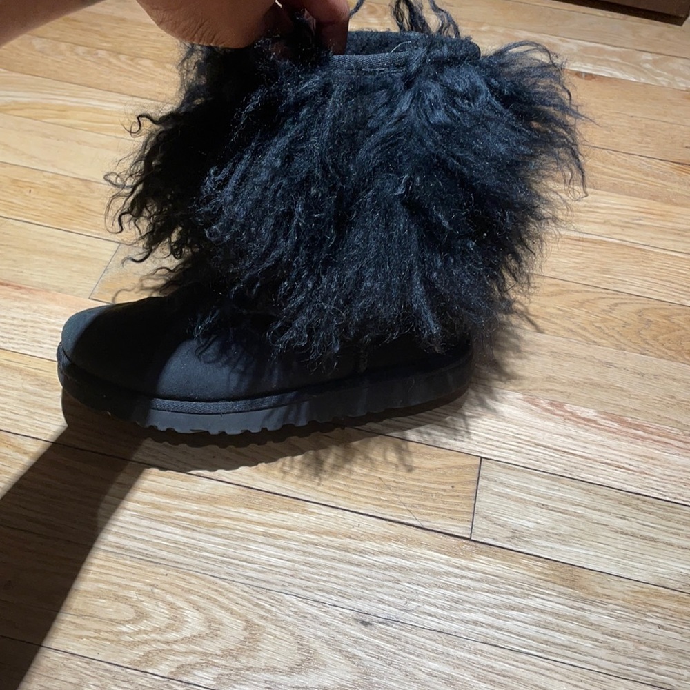 Ugg sheepskin boot sz 5